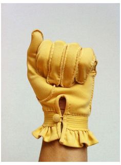 Lalla Hasna, Gloves Outfit, Yellow Gloves, Gloves Vintage, Chique Outfits, Mellow Yellow