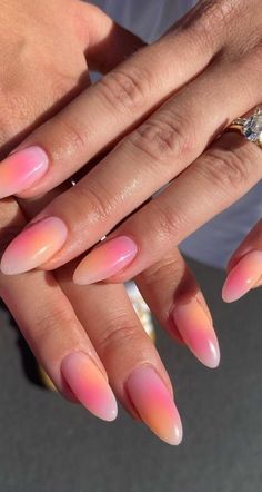 Summer Nails Without Design, Acrylic Nails For Europe, Multicolored Aura Nails, Nail Inspo For Summer 2024, Blended Nails Designs, Cute Ways To Paint Your Nails, Cute Almond Summer Nails, Summer Nail 2024 Trends Pink, Gel Nail Inspo Simple