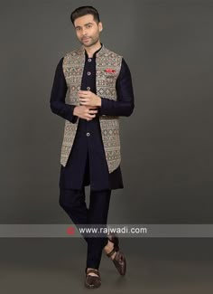 Koti Style Kurti For Men Wedding, Indowestern Male Outfits, Jabha Koti For Men, Long Koti Kurta For Men, Koti Kurta For Men Wedding, Indowestern Outfits For Men, Mens Scarf Fashion