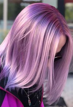 Lilac Hair Dye, Lilac Hair Color, Hair Dye Tips, Hair Color Unique, Hair Color Crazy, Lilac Hair, Trendy Hair Color, Hair Color Highlights, Summer Hair Color