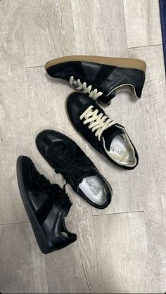 Shoes Photography, Mens Outfit Inspiration, Hype Shoes, Mens Shoes Casual Sneakers, African Men Fashion, Shoe Inspo, Cool Outfits For Men, Swag Shoes, Streetwear Men Outfits