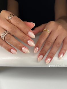 Milky White Nails, Outfits Asian, Fall Nails Ideas, Viral Aesthetic, Engagement Nails, Welcome Autumn, Chanel Lipstick, Workout Inspo