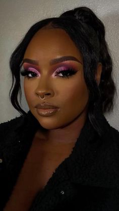 Eyeshadow Looks Dark, Makeup Looks Pink Eyeshadow, Makeup Looks Pink, Eyeshadow Purple, Purple Eyeshadow Looks, Exotic Makeup, Purple Makeup Looks, Pink Eyeshadow Look, Makeup For Black Skin