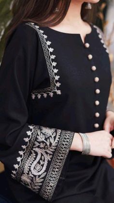 Embroidery Dress Designs, Kurti Embroidery, Kurti Patterns, Pakistani Fashion Casual, Long Kurti, Salwar Kamiz, Kurti Design