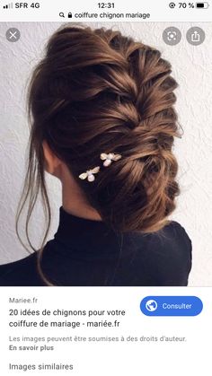 Reception Hairstyles, Cute Bun, Hairstyles For Gowns, Hair Style On Saree, Hair Style Vedio, Engagement Hairstyles, Bridal Hairdo, Wedding Hair Up, Traditional Hairstyle