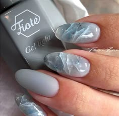 Quartz Nails Tutorial, Iceland Nails, Mylar Nail Art, Mylar Nails, Nail Art Marble, Boring Nails, Marble Nail Art, Beauty Nails Design