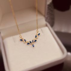 Gold And Blue Necklace, Gold Necklace With Stones, Necklace With Blue Stone, Blue And Gold Necklace, Bright Minimalist, E Jewelry, Jewelry Necklace Simple, Vintage Gold Necklace, Gold Minimalist Jewelry