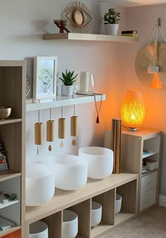 Home Reiki Room Ideas, Singing Bowl Storage, Massage Room Storage Ideas, Home Reiki Studio, Sound Bath Altar, In Home Massage Room, Energy Healing Room Decor, Healing Studio Design, Garden Therapy Room