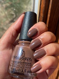 #givemesmore#chinaglaze#brownnailpolish#nailpolishswatch#nails#shortnails#brownnails#nailpolish#naturalnails#nailpolishlover Give It To Me