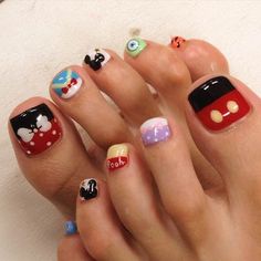 *disney_nail Toe Nail Ideas, Mickey Mouse Nail Art, Toenail Designs Summer, Easy Toe Nail Designs, Simple Toe Nails