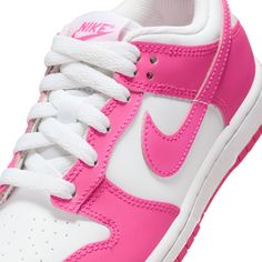 The Nike Dunk Low is the '80s basketball classic that you know and love. With clean color blocking and durable materials, this new colorway is a must-have in your toddler's collection. All Jordans, Nike Models, Cute Nike Shoes, Jordan 11 Retro, Cute Nikes, Vans Shop, Jeans For Short Women, Nike Kids, Kids Socks