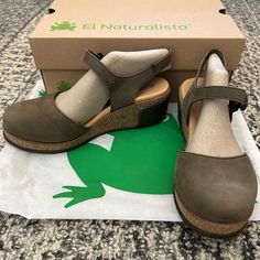 Stylish And So Comfortable. El Naturalista Shoes, Green Non-slip Synthetic Clogs, Mule Clogs, Mules Shoes, Gray Green, Clogs, Green And Grey, Women Shoes, Heels