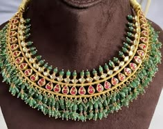 Tussi Necklace, Indian Gold Necklace Designs, Antique Necklace Gold, Stone Bead Jewelry, Gold Jewelry Outfits