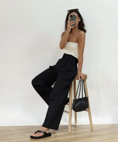 Makeup Korean, Outfit Korean, Korean Streetwear, Korean Clothing, Minimal Outfit, Looks Street Style, Clothing Inspiration, Pantalon Large, Looks Chic