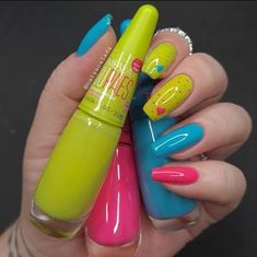 Bright Nails Neon, Glitter French Nails, Daisy Nail Art, Chrome Nails Designs, September Nails, Fancy Nails Designs, Daisy Nails, Bright Nails