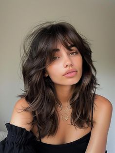 Trendy Shoulder Length Haircuts with Curtain Bangs for 2024 Front And Curtain Bangs, Layer And Bangs Haircut, Medium Hair Ideas Haircuts, Full Curtain Bangs Medium Hair, Brown Hair Medium Length Curtain Bangs, Layered Thick Hair With Bangs, Bangs With Waves, Medium Length Haircut Not Styled, Wavy Hairstyles Medium With Bangs