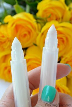 Making DIY perfume pen and nail polish remover pen. Great for traveling or using at home for perfect applications. Diy Perfume, Finger Nails, Diy Products, Handy Dandy, Polish Remover, Diy Health, Household Tips, Nail Polish Remover, Homemade Beauty Products