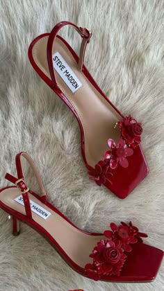 Colorful Heels With White Dress, Red Heels Short, Red Rose Heels, Red Vintage Shoes, Short Red Heels, White Dress Red Heels, Cute Outfits With Heels, Red Heels Aesthetic, Cherry Heels