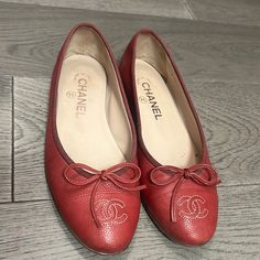 Chanel Ballerina Beautiful Dark Red Size 36,5eu Used - Very Good Condition! It Comes With Dust Bag Chanel Ballerina, Leather Bow, Leather Bows, Ballerina Flats, Cc Logo, Chanel Shoes, Chanel Ballet Flats, Bow Detail, Logo Embroidered