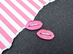 "This listing is for 2 lip cabochons that measure approx. 1.5\" across. They each have a separate piece of acrylic for the teeth in white acrylic. These have a flat back and are perfect for gluing to any flat surface. Please note: teeth and lips are separate pieces. ♥ Stock up! Flat rate shipping!" The Teeth, Pink Mirror, Glitter Acrylics, Laser Cut Acrylic, White Teeth, White Acrylic, White Acrylics, Pink Lips, Custom Necklace