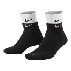 Nike Unisex Everyday Plus Cushioned Ankle Sports Socks 2-Pairs Black DH4058-011 Dad Socks, Socks Nike, Soccer Socks, Training Clothes, The Arch, Sports Socks, Nike Tshirt, Basic Shirts