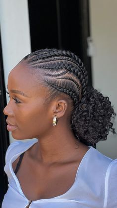 Instagram video by Fancy Claws Durban 🇿🇦 • Feb 23, 2023 at 11:09 PM Fancy Black Hairstyles Natural Hair, Two Hand Hairstyles African, Cornrows On Black Woman, Fancy Cornrows, Fancy Braided Hairstyles, Protective Hairstyles Braids Cornrows, Afro Braided Hairstyles, All Back Cornrows Hairstyles, Free Hand Hairstyles