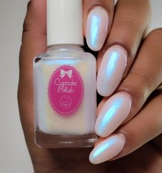 White Glitter Nail Polish, White Iridescent Nails, Pearl Nail Polish, Cupcake Nails, Wedding Nail Polish, Nails Holographic, Nail Polish Glitter, Chrome Nail Polish, Opal Nails