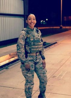 Black Women In The Military, Military Send Off Party Ideas, Military Photoshoot, Army Clothes, Military Aesthetic, Future Job, Military Nurses