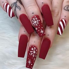 These 24pcs Christmas Red Fake Nails Are Perfect For Adding A Festive Touch To Your Look. The Snowflake Stripe Design With Matte Finish Is Sure To Be A Hit At Any Holiday Gathering. The Press-On Nails Are Easy To Apply And Provide A Long-Lasting Finish That Can Be Removed Without Damaging Your Natural Nails. Perfect For Any Woman Or Girl Who Wants To Add A Touch Of Winter Cheer To Their Look. 24pcs Christmas Red Fake Nails, Snowflake Stripe With Design Press On Nails, Matte Long Ballet False Nai Her Nails, Snowflake Nails, Christmas Nail, Christmas Nail Art