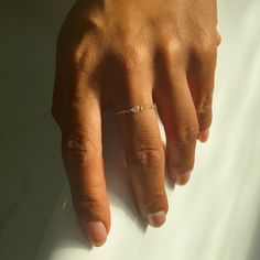 Rings Minimal, Hand Jewelry Rings, Chain Ring Gold, Aesthetic Rings, Stackable Rings Silver, Minimal Ring, Dainty Gold Rings, Nail Ring, Diamond Chain