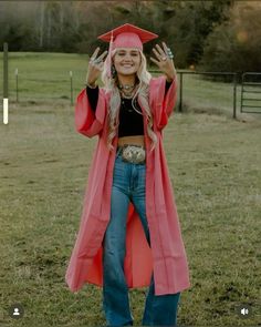 Western Graduation, Cute Cowgirl Outfits, Senior Photography Poses