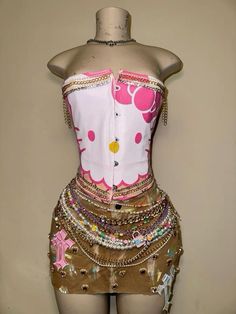 Chris Tucker, Prom Inspiration, 2000s Outfits, Fasion Outfits, Diy Clothes Design, Sketches Dresses, Chill Outfits, Fashionista Clothes