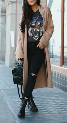 Camel Coat Outfit, Andee Layne, Casual Mom Style, Converse Outfits, Fall Boots Outfit, Fall Fashion Coats