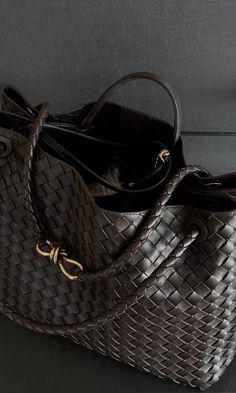 Bottega Venetta Bags, Bottega Veneta Bag Aesthetic, Bottega Veneta Aesthetic, Bottega Bags, Bottega Bag, Uni Bag, Bottega Veneta Handbag, Bottega Veneta Bag, Fashion Aesthetics