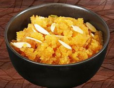 Moong Dal Halwa Dal Ka Halwa, Moong Dal Halwa, Suji Halwa, Semolina Pudding, Rice Snacks, Halwa Recipe, Moong Dal, Rich Desserts, Recipe Of The Day