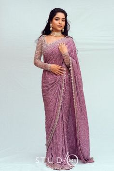 Wedding Half Sarees, Reception Saree Look, Reception Saree For Bride, Bridal Lehenga Wedding, Indian Dress Up, Reception Saree, Designer Sarees Wedding, Long Frock Designs