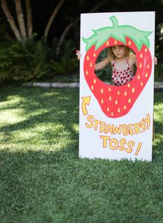 Strawberry Shortcake Birthday, Tiffani Thiessen, Strawberry Shortcake Party, First Birthday Games, Day With Friends, 1st Birthday Party Themes, Strawberry Party, Birthday Activities