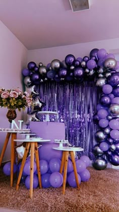 Purple Decorations Party Birthday, Purple Party Decorations Birthday, Aniversario Euphoria, Purple Bday Decorations, Birthday Purple Theme, Purple Theme Birthday Party Decoration, Purple Birthday Theme, Purple Party Ideas, Bolo Euphoria