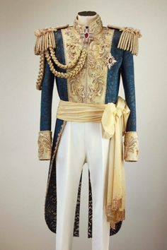 Masquerade Tuxedo, Cloth Inspiration, Royal Clothes, King Outfit, Lady Oscar, Casual Man