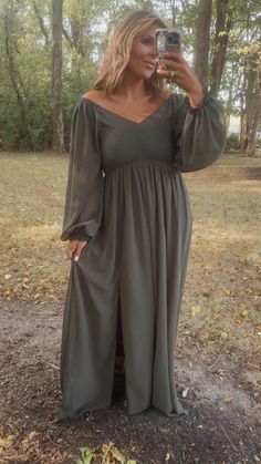 The Timeless Romantic Chiffon Maxi Dress, designed exclusively for Fall photoshoots, elegantly blends the grace of a maxi dress with the season's warm hues, making it the perfect choice for those who desire both style and comfort. Its flowing silhouette and intricate details create a versatile and sophisticated look. Fit: Elastic waistband & flowy fit throughout; We recommend sizing down unless you are larger chested! If you have ANY questions about sizing, don't hesitate to reach out! We are ha Dress And Boots Plus Size, Western Mother Of The Bride Dresses With Boots, Western Maternity Dress, Western Wedding Outfits Guest Fall, Spring Wedding Guest Dress Plus Size, Dresses For Family Pictures, Summer Dresses For Curvy Women, Engagement Photos Dress, Boho Wedding Guest Dress