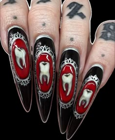 Tooth Nails, Spooky Manicure, Teeth Nails, Nails Witchy, Nails Spooky, Nails Goth, Halloween Nail Art Easy, Vampire Nails, Spooky Nails