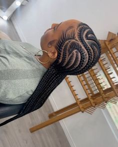 San Antonio Braider 💚 on Instagram: "Freestyle Feedins 😊 . . . . . . 📌 #braids #knotlessbraids #knotlessboxbraids #boxbraids #braidstyles #hairstyles #neatbraids #butterflylocs #springtwists #hairstyles #cornrows #houstonbraids #sanantoniobraider #miamibraids #protectivestyles #lemonadebraids #feedinbraids #braidideas #longbraids #stitchbraids #blackhairstyles #tribalbraids #knotless #naturalhairstyles #bohostyle #braidedponytail #bohemianbraids" Condros Hairstyles, Conroe Braids Hairstyles, 8 Feed In Braids Hairstyles, Straight Back Braids Cornrows Hairstyles, Black Cornrow Hairstyles, Straight Up Hairstyles, Straight Back Hairstyles, All Back Hairstyle, Feed In Braids Ponytail