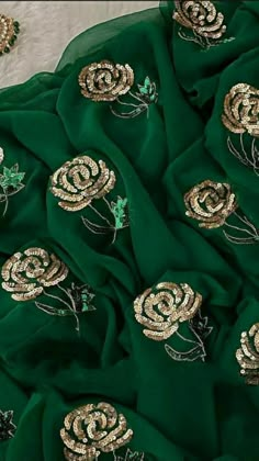 Duppattas Designs Ideas, Green Blouse Designs, Saree Tassels Designs, Birds Embroidery Designs, Kids Frocks Design, Bead Embroidery Tutorial, Diy Embroidery Patterns, Dress Design Patterns