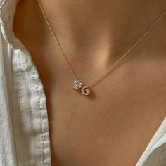 Minimal Gold Jewelry, Initial Heart Necklace, Gold Pendent, Neck Pieces Jewelry, Pretty Jewelry Necklaces, Necklace For Girlfriend, Gold Rings Fashion, Classy Jewelry, Fancy Jewelry