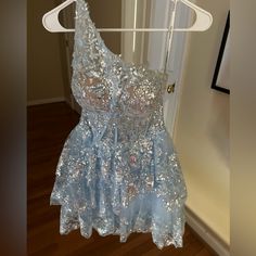 Sherri Hill Size 2 One Shoulder Worn Once No Damages Open To Offers Poshmark Dresses, Sheri Hill Prom Dress Butterfly, Sherri Hill 54912, Sheri Hill Butterfly Dress, Sherri Hill Short, Sherri Hill Butterfly Dress Short, Hoco Dress, Sherri Hill Dresses, Sherri Hill