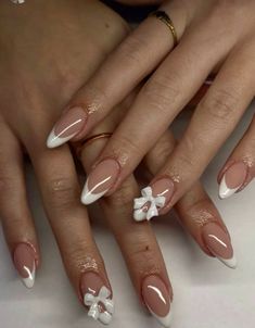 Nails Almond Coquette, Suni Lee Nails, Nail Inspiration Birthday, Aesthetic Nails With Charms, Cute Korean Nails Almond, Coquette Nails French Tip, Almond French Tip Nails With Bow, Almond Bow Nail, French Tip Nails With Bow Charm