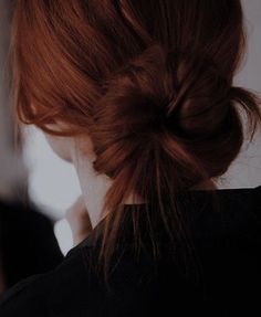 Barbara Gordon, Lily Bloom, Lily Evans, Mia 3, It Ends With Us, Colleen Hoover, Ginger Hair, Character Aesthetic, Aesthetic Hair