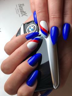 Маникюр, Россия 🇷🇺, триколор , флаг РФ Bmw Nails Art, Cars Nail Art, Redbull Nails, Car Nails Designs, Bmw Nails Design, Bmw Nails, Girls Nail Designs, Nail Art Images, Graduation Nails