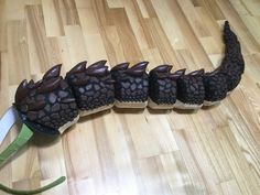 Diy Dragon Tail, Diy Dragon, Dragon Halloween, Dragon Tail, Fair Outfits, Dragon Crafts, Cosplay Tutorial, Cosplay Diy