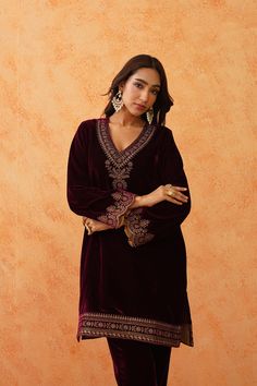 Wine Velvet Suit, Velvet Kurta Set, Velvet Kurta, Velvet Dupatta, Suit With Dupatta, Embroidered Suit, Set Saree, Velvet Suit, Cape Jacket